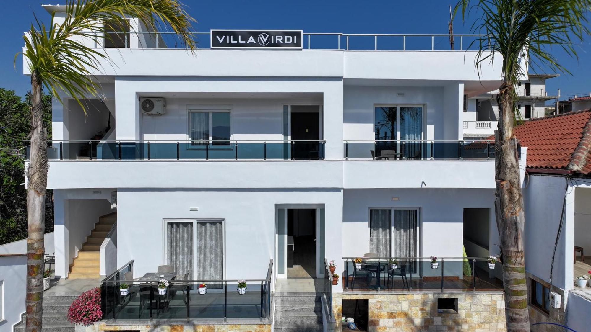 Vila Irdi Ксамил Екстериор снимка