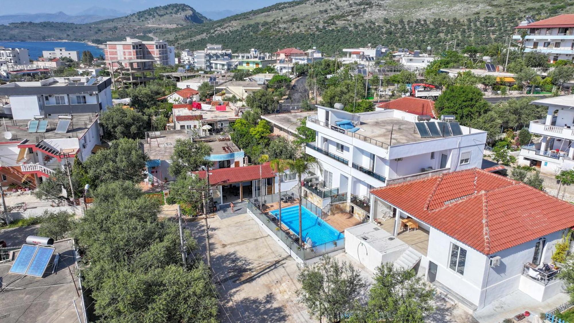 Vila Irdi Ксамил Екстериор снимка